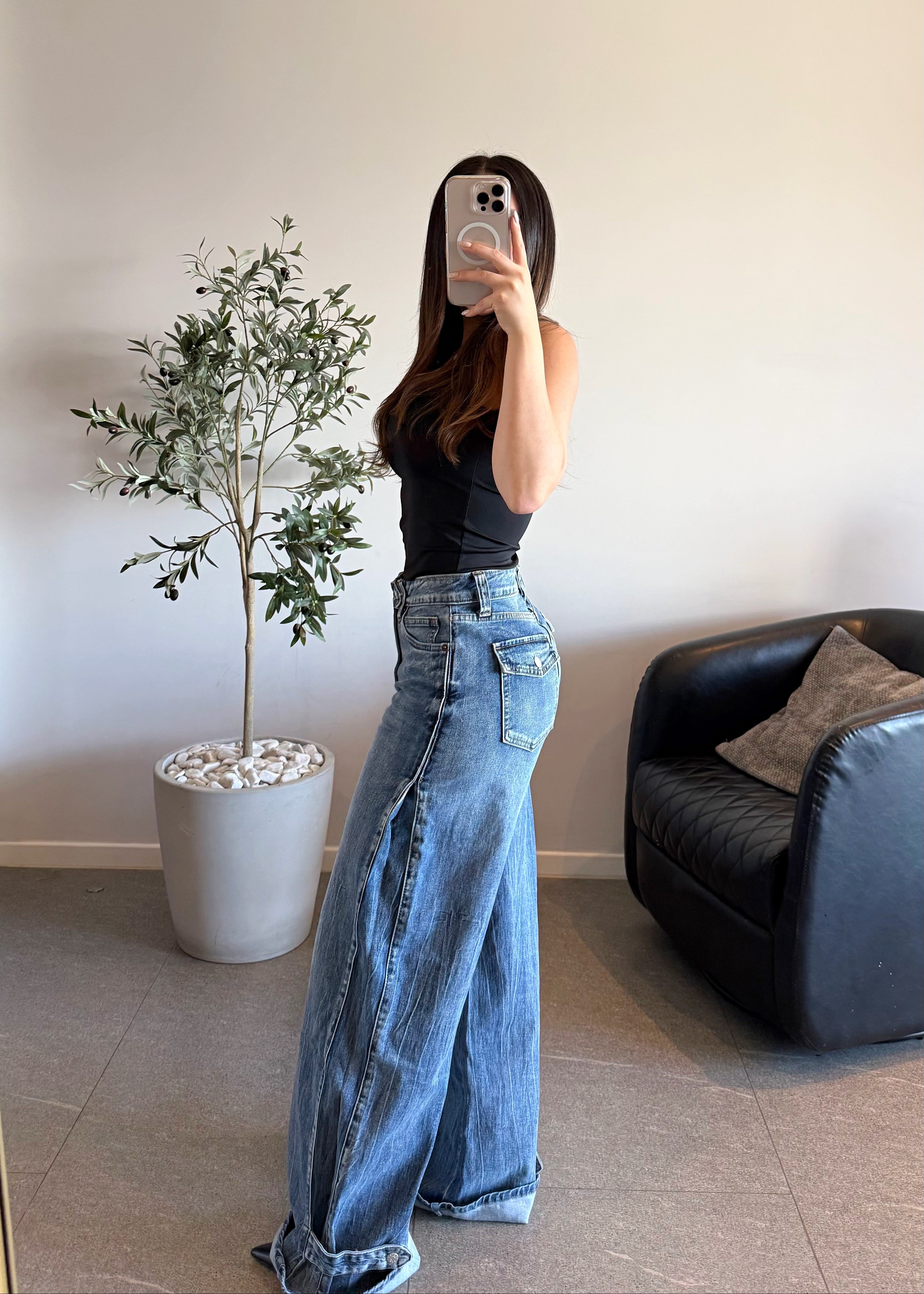 Jeans vibrant con diseño detrás